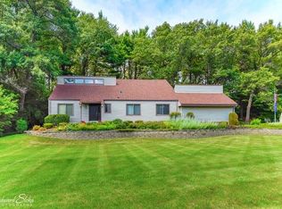 40W490 Harper Dr, Hampshire, IL 60140