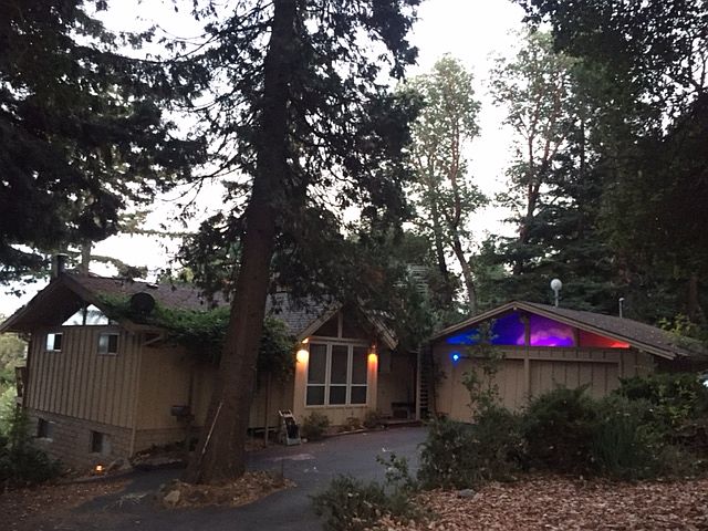 1st image of 210 Braemoor Dr