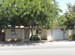 216 W Hanford Armona Rd, Hanford, CA 93230