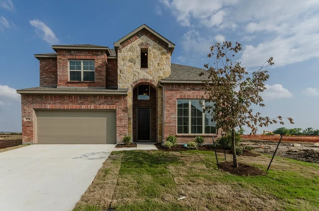 4 bed, 3.0 bath, 3062 sqft, $2,499 — Photo 2