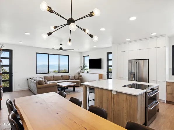 2767 S Valley View Rd, Coalville, UT 84017