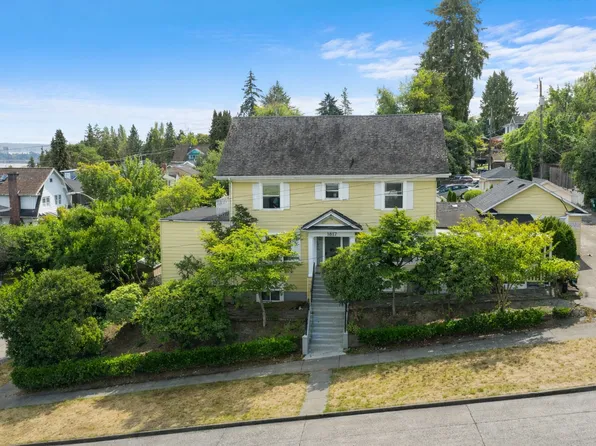 1815 NE 55th St, Seattle, WA 98105