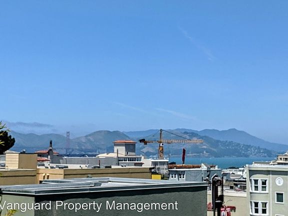 3rd image of 1526 Pacific Ave