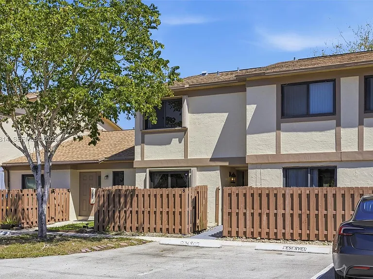 2950 NW 106th Ave #8 — Photo 3