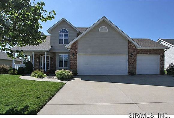 1st image of 2032 Pinehurst Way