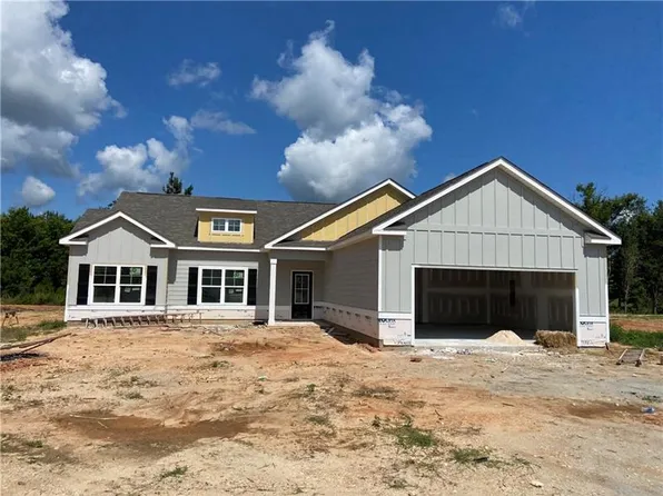 20 Pimlico Dr, Fort Mitchell, AL 36856