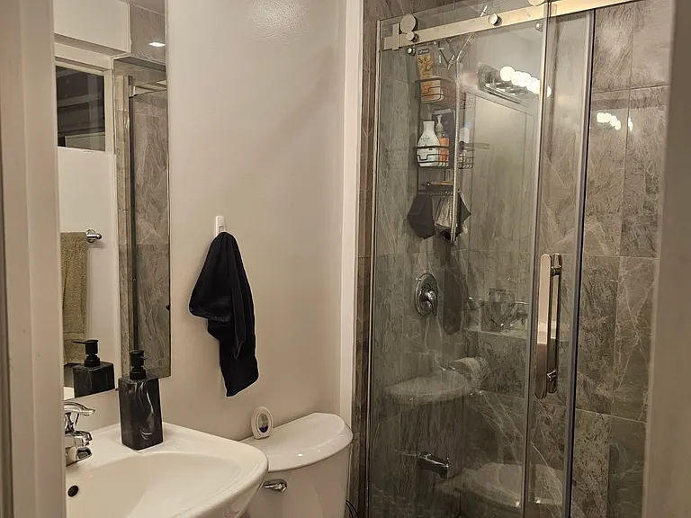 64 Fieldwood Dr #BASEMENT — Photo 13
