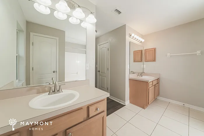 6811 Krenson Oaks Cir — Photo 12