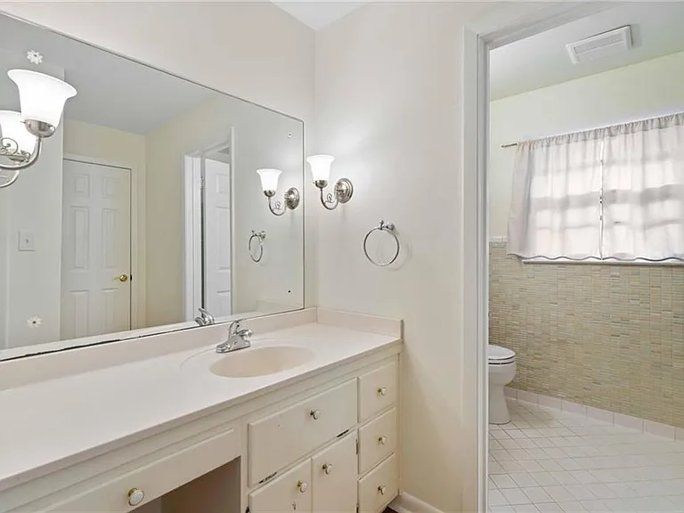 274 Land O Lakes Ct NE — Photo 25