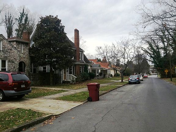 5th image of 120 Boyd St
