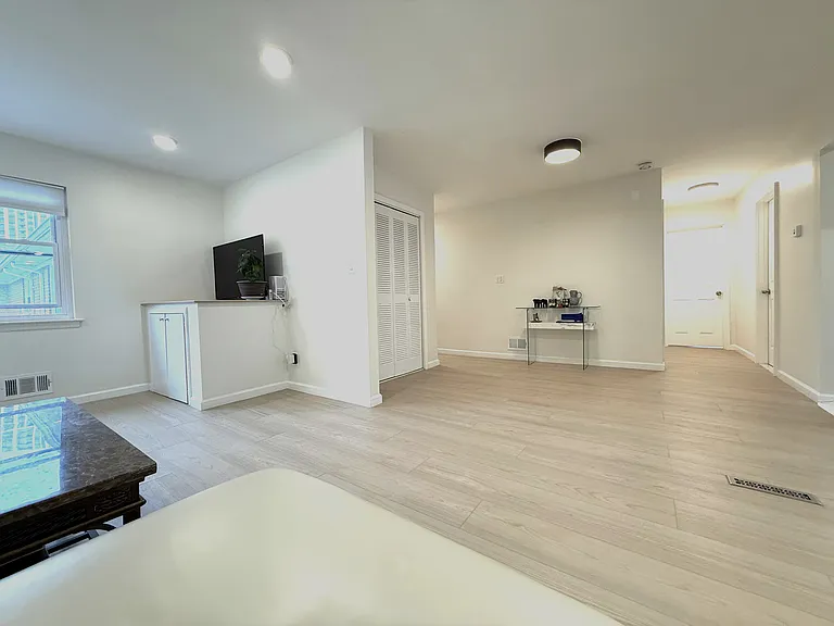234 Columbia Ave #11 — Photo 3