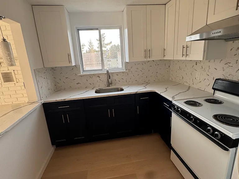 3 Braeburn Ln — Photo 3