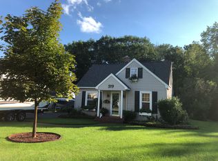 319 Bridge St, East Tawas, MI 48730
