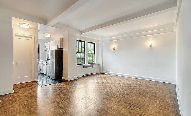 1st image of 24 Willow St #3