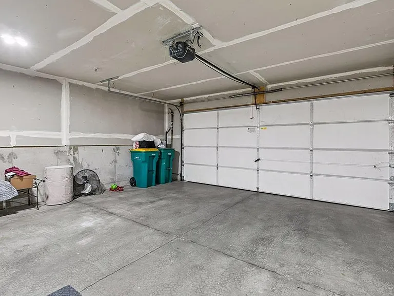 15592 Eagles Nest Way — Photo 21