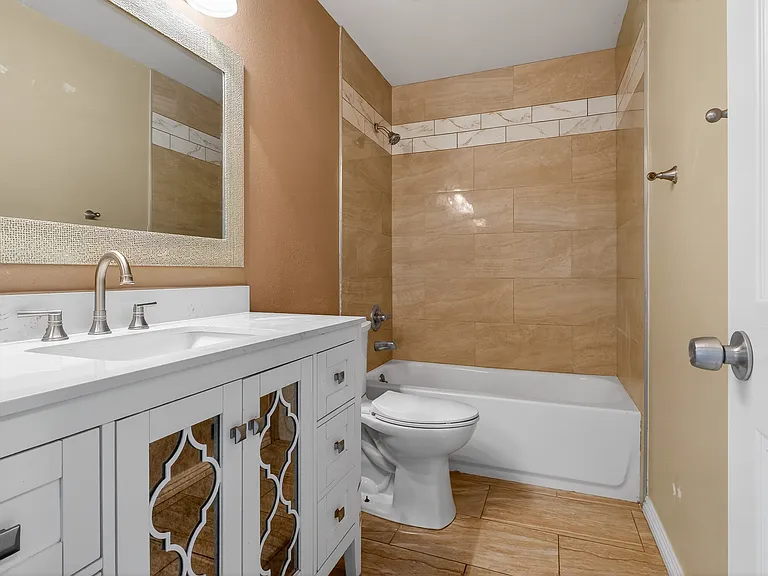 2051 Sycamore Ct — Photo 24