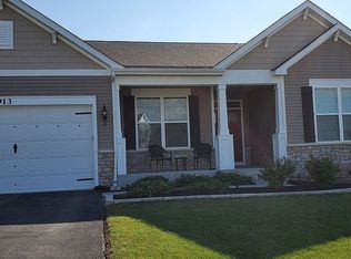 1913 Harwood Ave, South Elgin, IL 60177