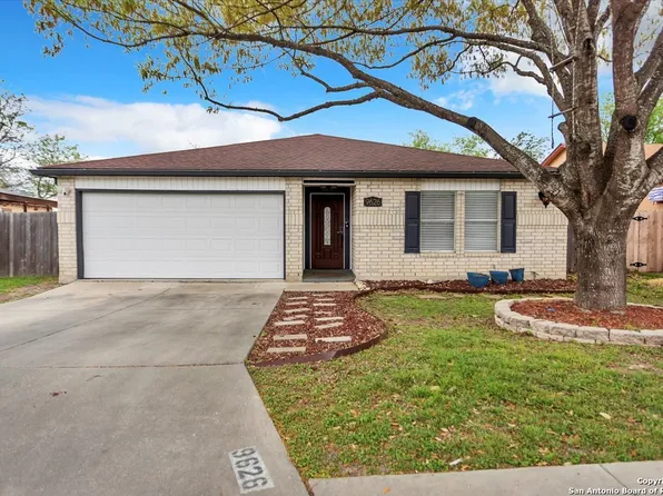 9626 Dugas Dr, San Antonio, TX 78245