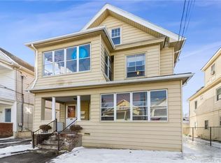 132 East Ave, West Haven, CT 06516
