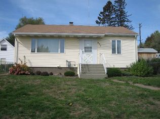 927 W 4th St, Duluth, MN 55806