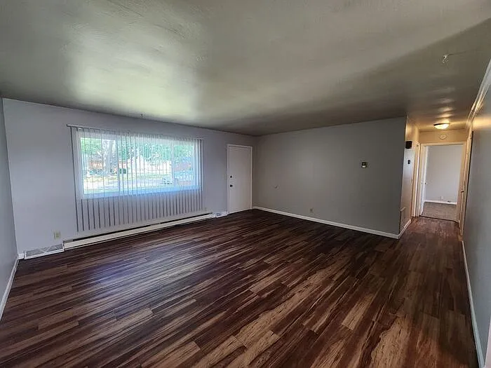 2 bed, 1.5 bath, 1008 sqft, $1,000 — Photo 2