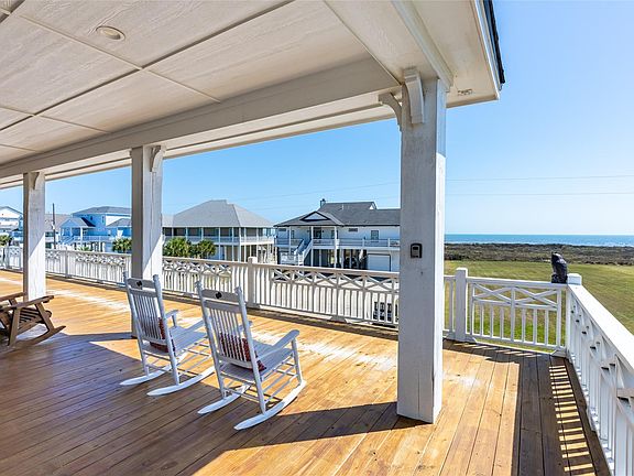 4th image of 3733 Biscayne Beach Rd