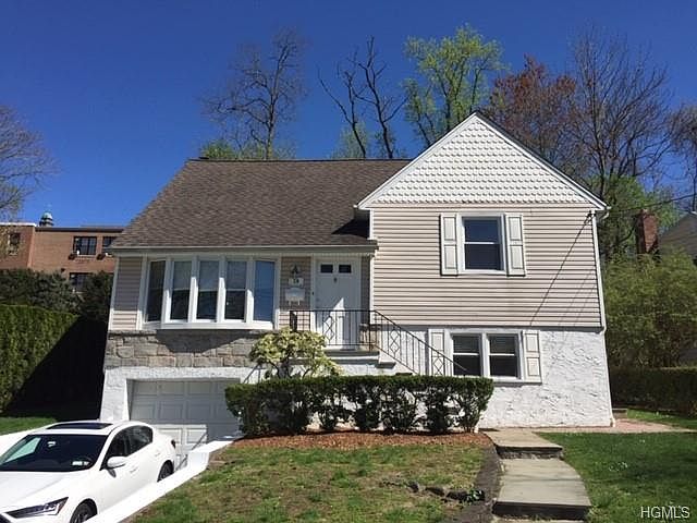 1st image of 19 Greenvale Pl