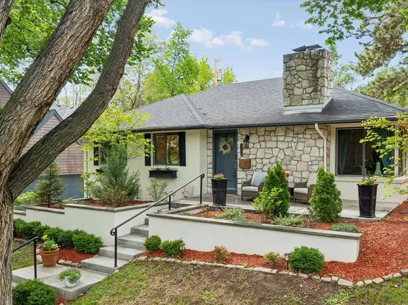 3720 E 7th Avenue Parkway, Denver, CO 80206
