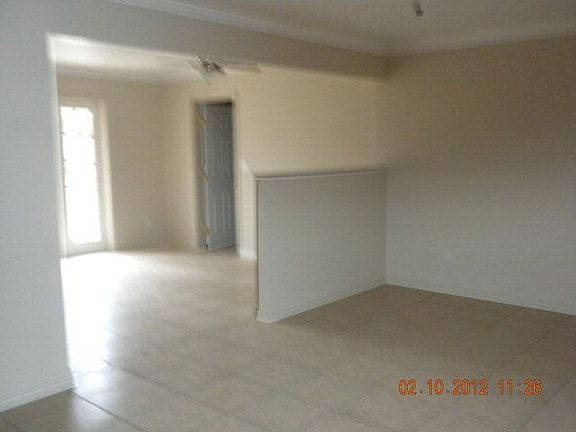 3rd image of 1702 Birdsong St