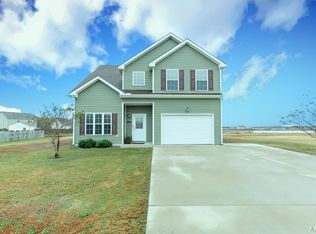 104 Bay Leaf Dr, Currituck, NC 27929