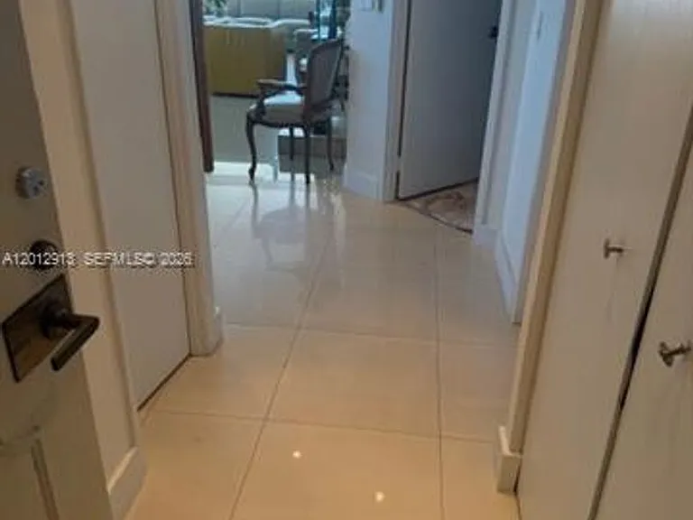 2333 Brickell Ave #812 — Photo 22