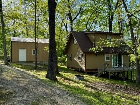 19 Lake Rd, Rocky Mount, MO 65072