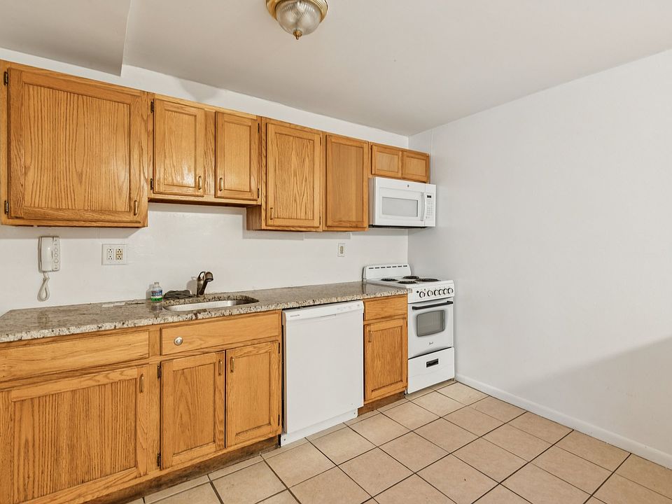 1st image of 4537 Osage Ave #L2