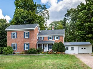 906 Allen Rd, North Syracuse, NY 13212