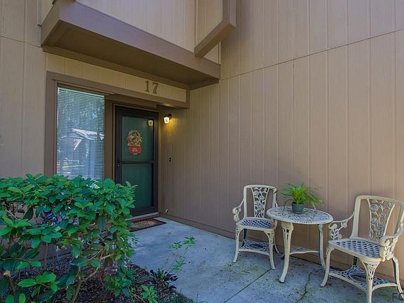 2nd image of 17 Fairways Cir #17