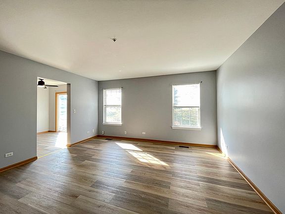 3rd image of 2439 Dickens Dr #2439