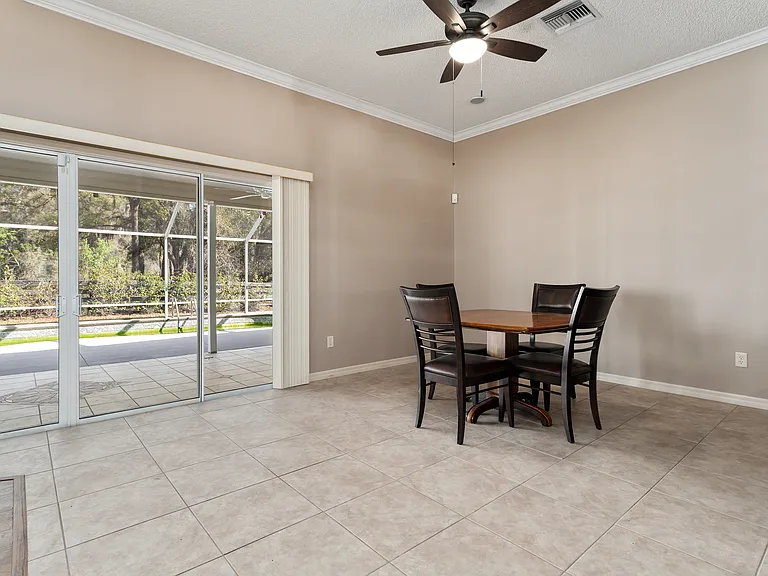 1205 Bower Ln — Photo 7