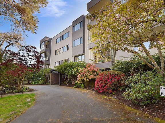 1433 Faircliff Ln #310, Victoria, BC V8S 3J6 | MLS #961608 | Zillow