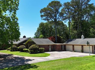 2625 Solitude Rd, Albertville, AL 35950