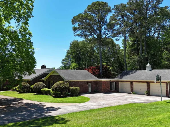 2625 Solitude Rd, Albertville, AL 35950