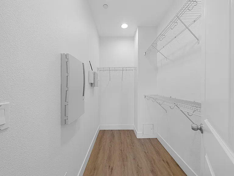 1469 W San Carlos St — Photo 45