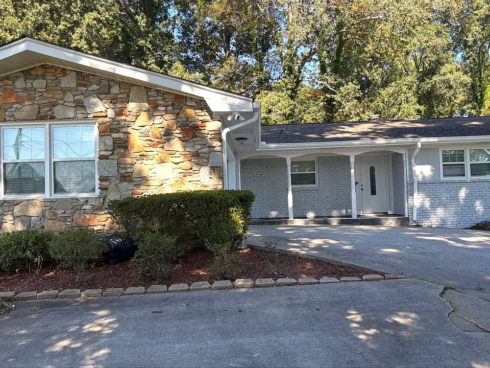 2251 S Hairston Rd