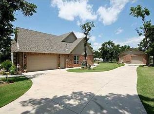 3217 Staghorn Dr, Blanchard, OK 73010
