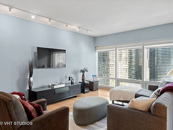 2nd image of 340 E Randolph St Unit 1904