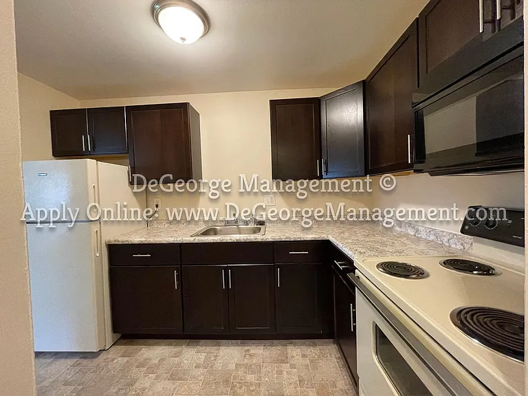 Titus Villa Apartments — Photo 85