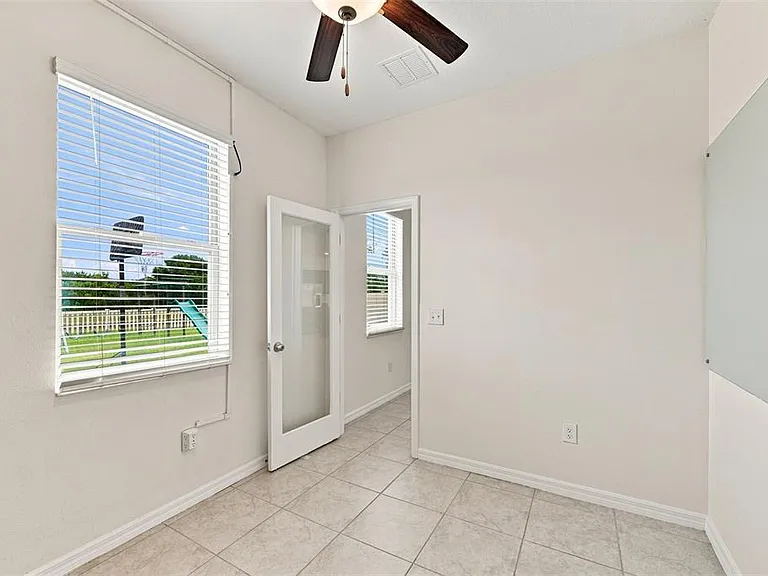 9454 Channing Hill Dr — Photo 17