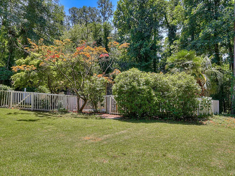 869 Hickory Ridge Rd — Photo 46