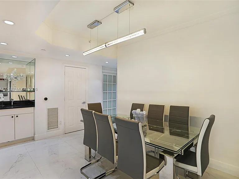 4775 Collins Ave #1804 — Photo 18