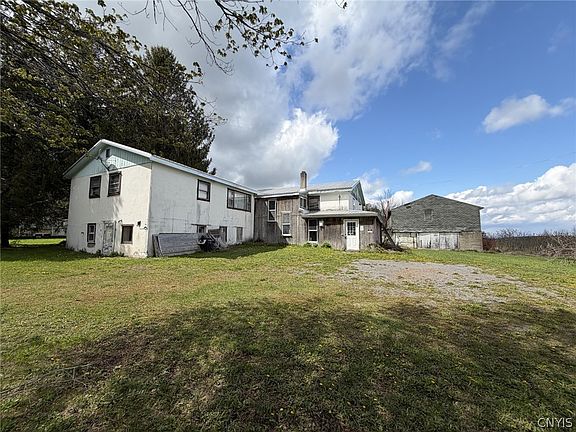2nd image of 797 Hicks Rd