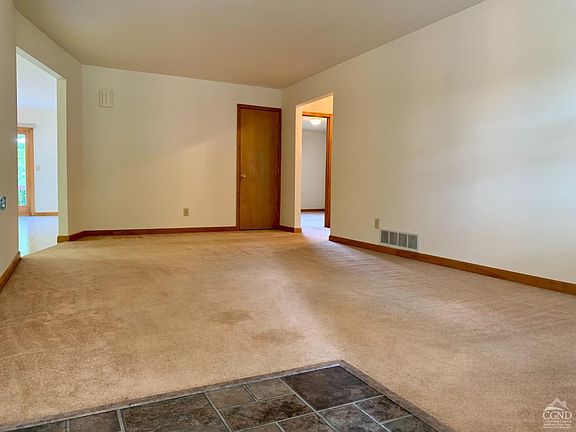 5th image of 96 Skyview Drive